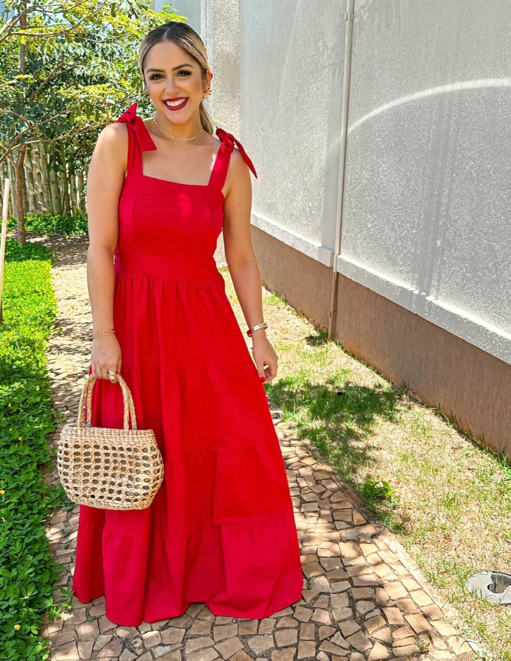 VESTIDO PRINCESA ALÇAS EM AMARRAÇÃO VERMELHO