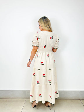 VESTIDO PRINCESA EM LINHO BORDADO BORBOLETAS